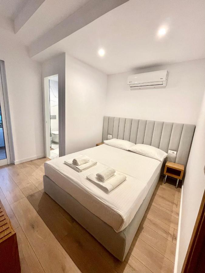 Hotel Aulona Sarandë Eksteriør billede