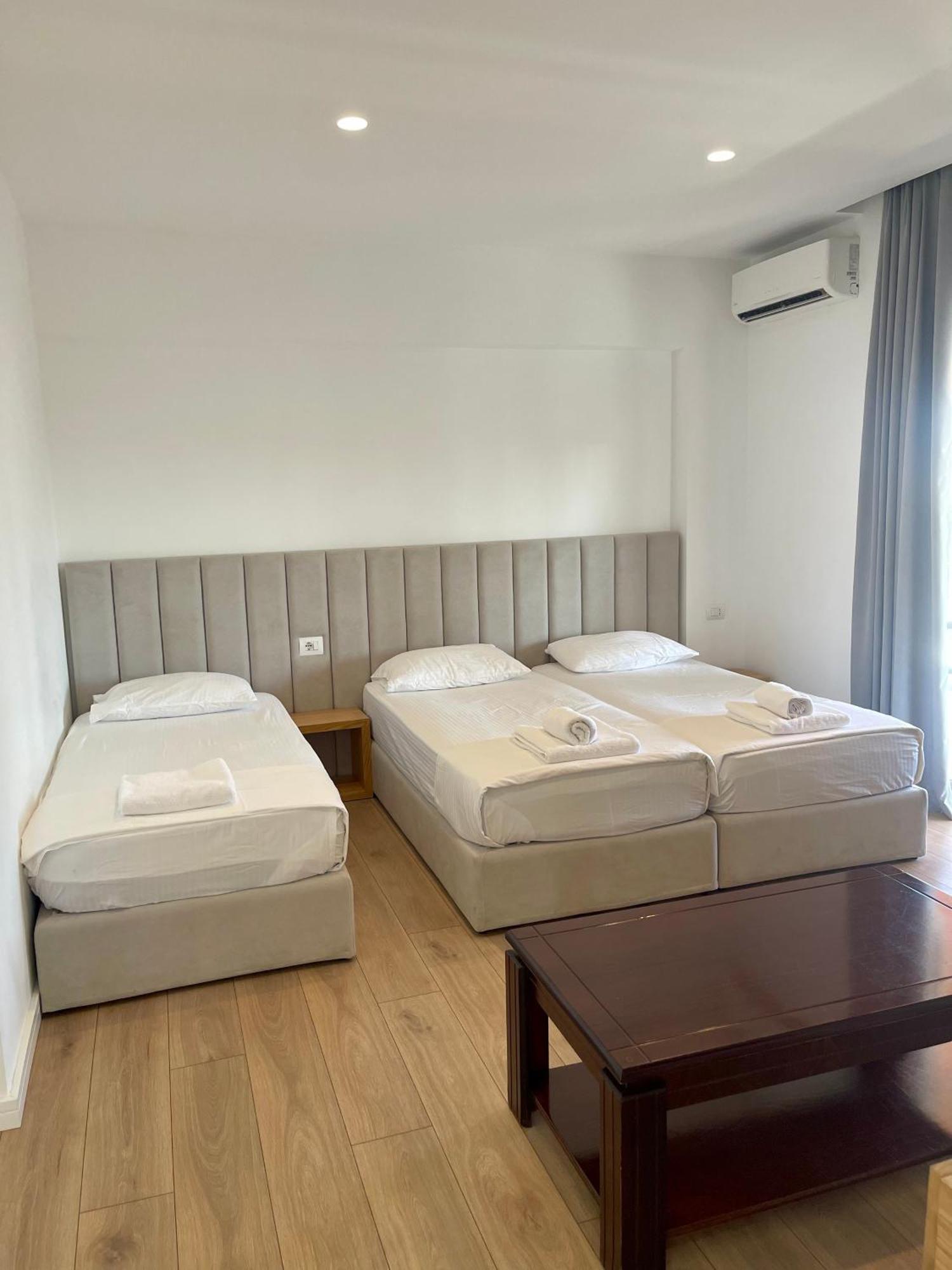 Hotel Aulona Sarandë Eksteriør billede