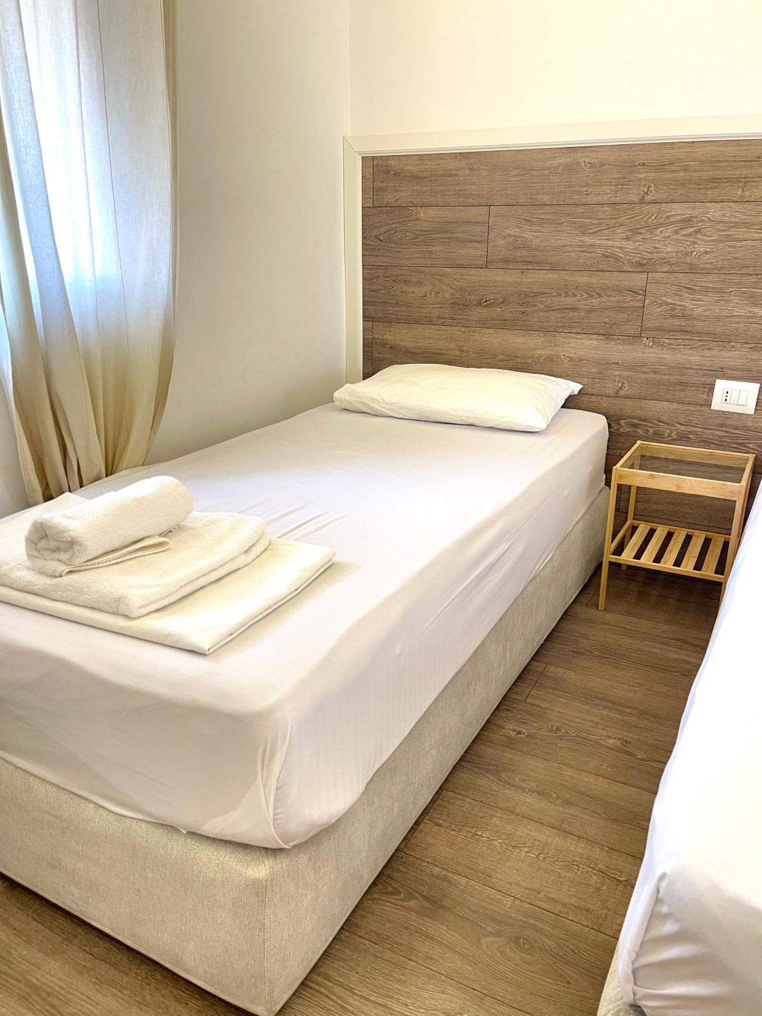 Hotel Aulona Sarandë Eksteriør billede