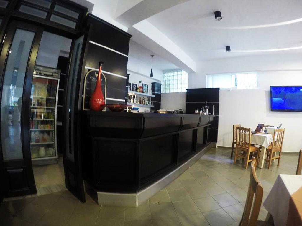 Hotel Aulona Sarandë Eksteriør billede
